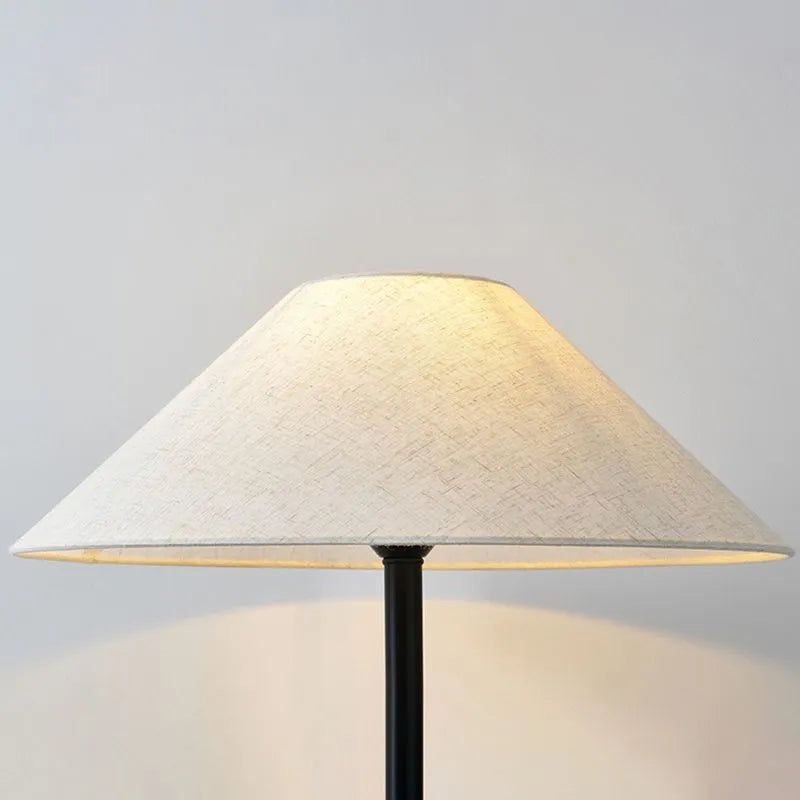 Lampa Podłogowa Japandi Z Organiczną Formą