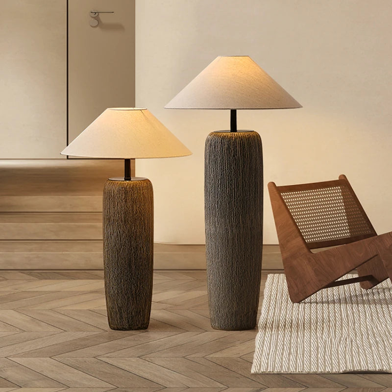 Lampa Podłogowa Japandi Z Organiczną Formą