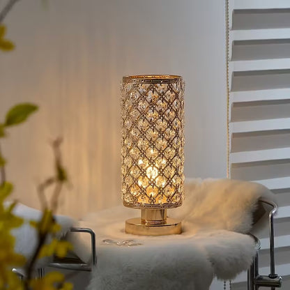 Stolní lampa s válcovou konstrukcí