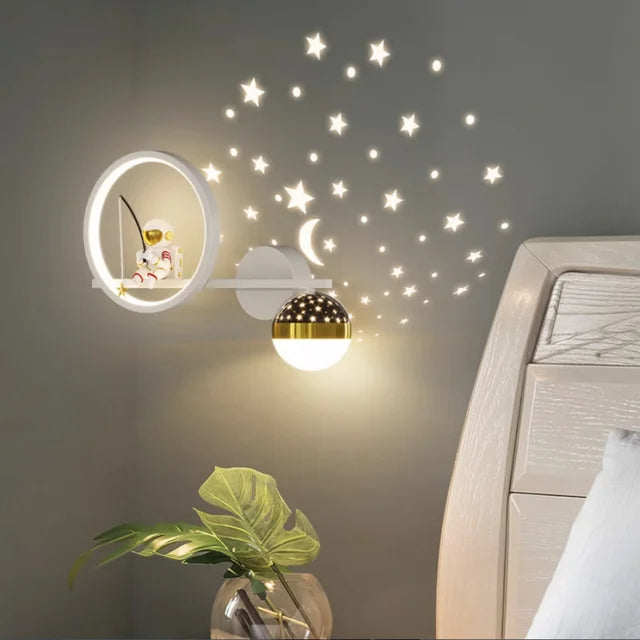 Nocna Lampka Ścienna Projektor Gwiazd Z Księżycem