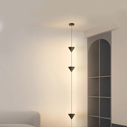 Lampă de podea LED modernă, de la podea la tavan, cu abajur conic