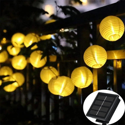 Solární světelný řetěz na zahradu s LED lampiony