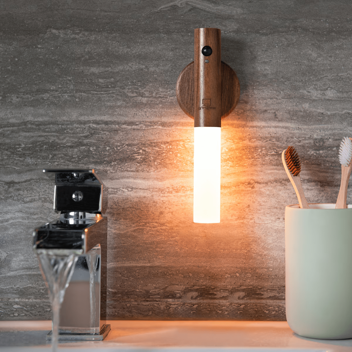 Sada 2 moderních bezdrátových nástěnných LED lamp s pohybovým senzorem
