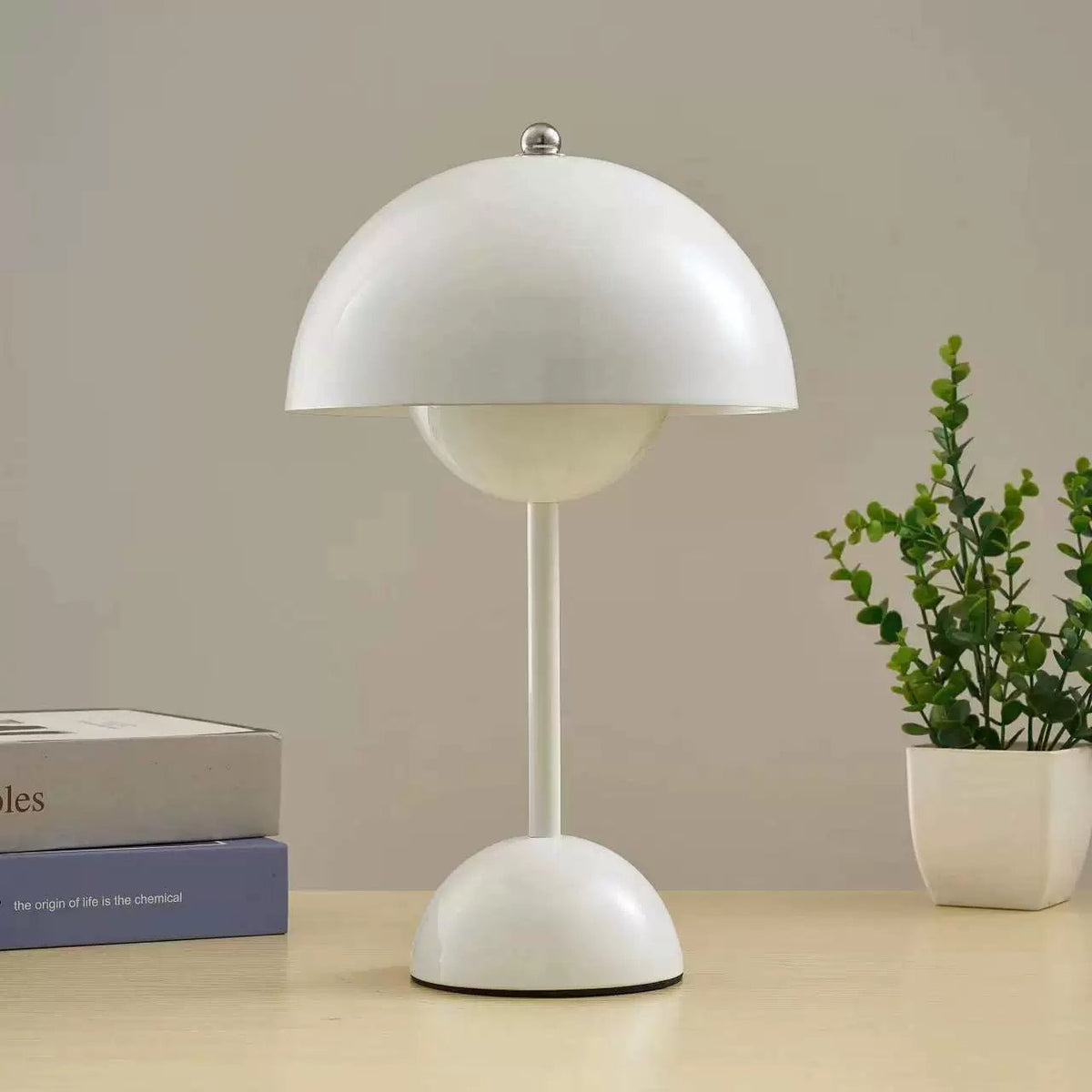 Bezprzewodowa Lampa Stołowa o Minimalistycznym Designie Close Up