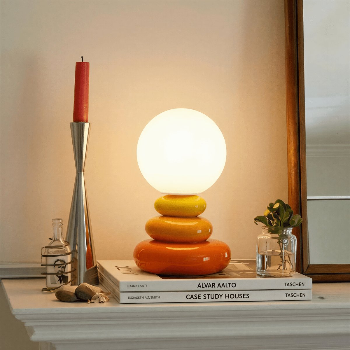 Ceramiczna Lampa Stołowa z Rzeźbioną Podstawą Lifestyle