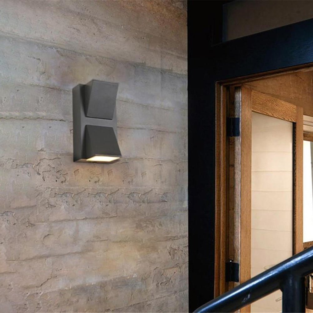 Nowoczesna Czarna Metalowa Zewnętrzna Lampa Ścienna LED Alternate