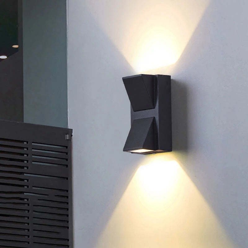 Nowoczesna Czarna Metalowa Zewnętrzna Lampa Ścienna LED Detail