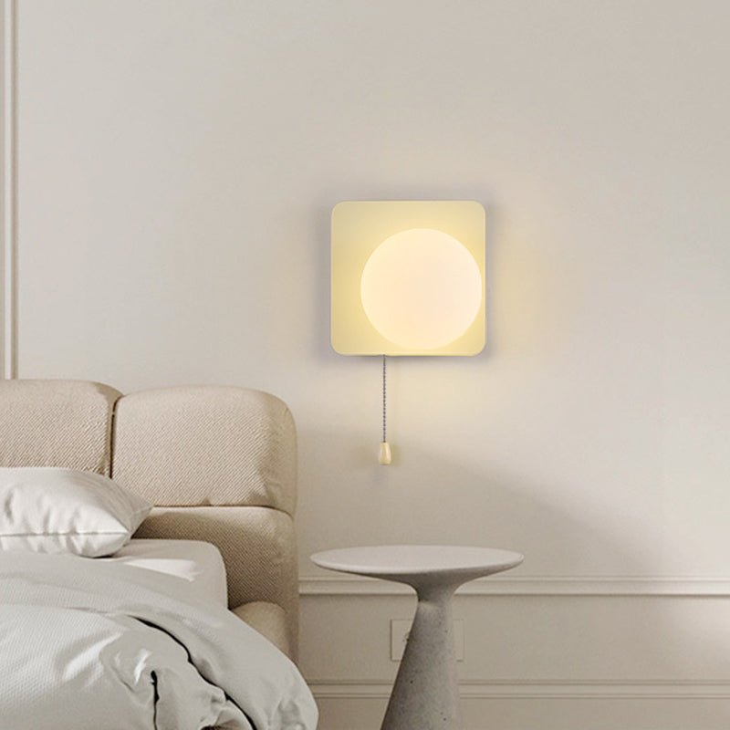 Nowoczesna Geometryczna Żelazna Lampa Ścienna Szklana Kula Front