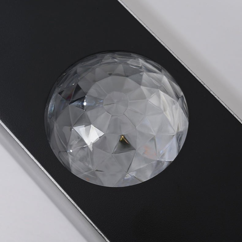 Nowoczesna Lampa Ścienna LED z Efektem Fal Wody Close Up
