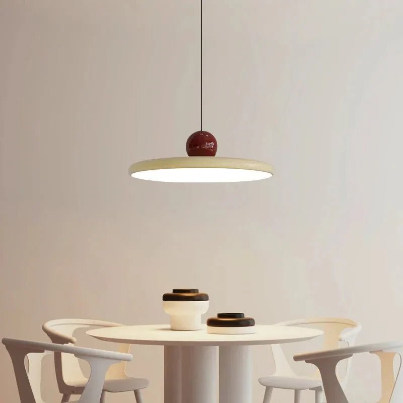 Nowoczesna Lampa Wisząca LED w Stylu Bauhaus Close Up