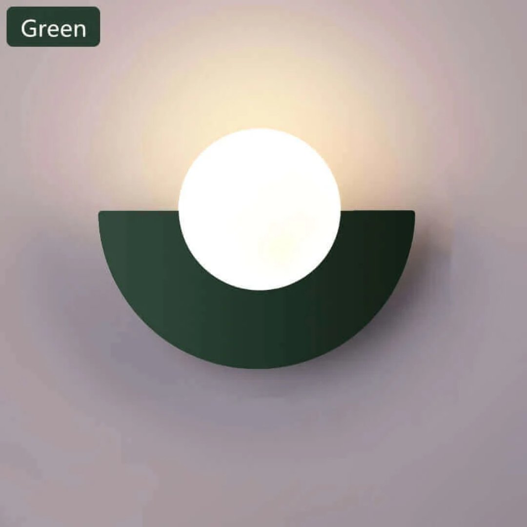 Nowoczesna Metalna Lampa Ścienna w Kształcie Półksiężyca Full