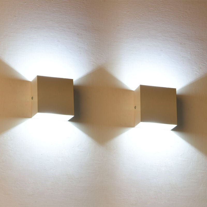 Nowoczesna Regulowana Kwadratowa Zewnętrzna Lampa Ścienna LED View 20