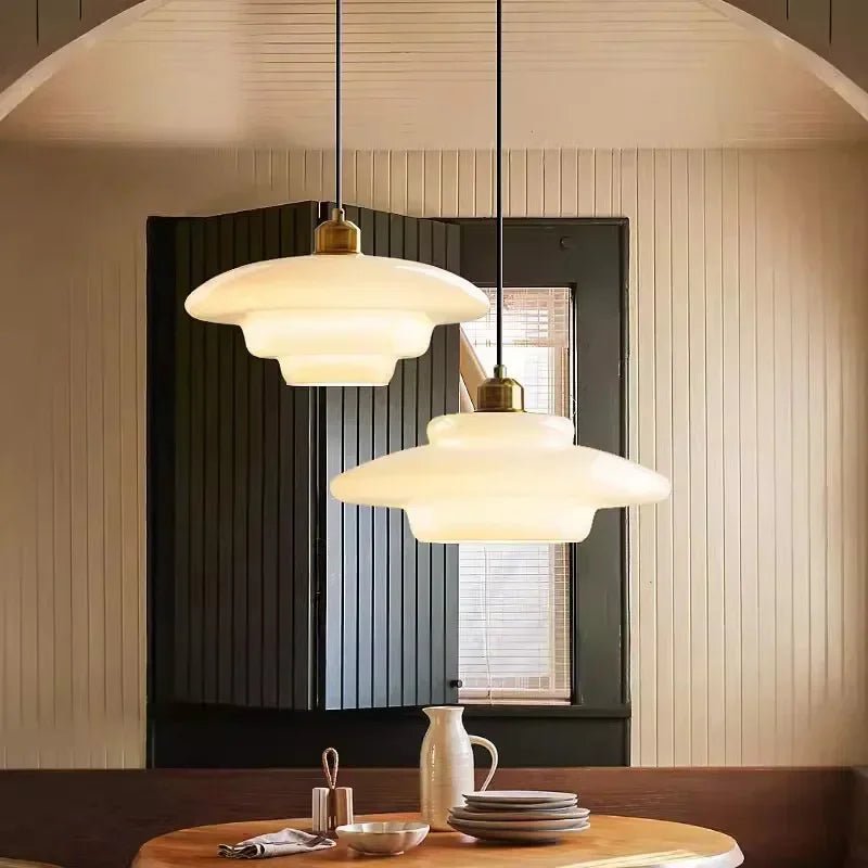 Retro Lampa Wisząca z Mlecznobiałego Szkła Sufitowa Detail