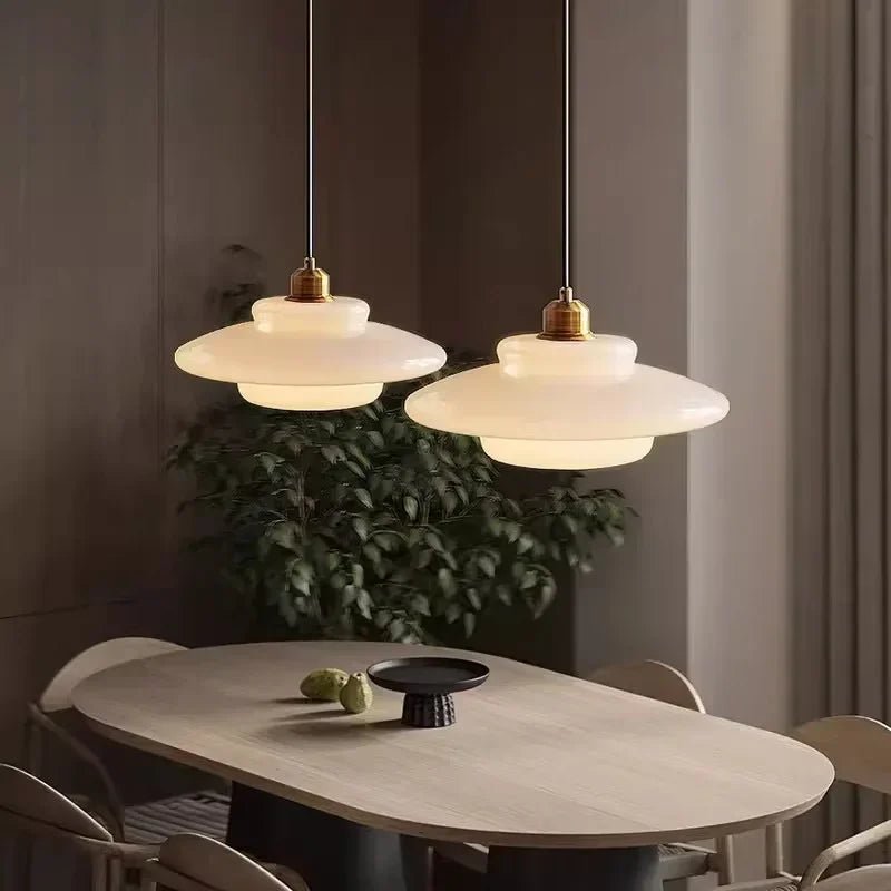Retro Lampa Wisząca z Mlecznobiałego Szkła Sufitowa View 12