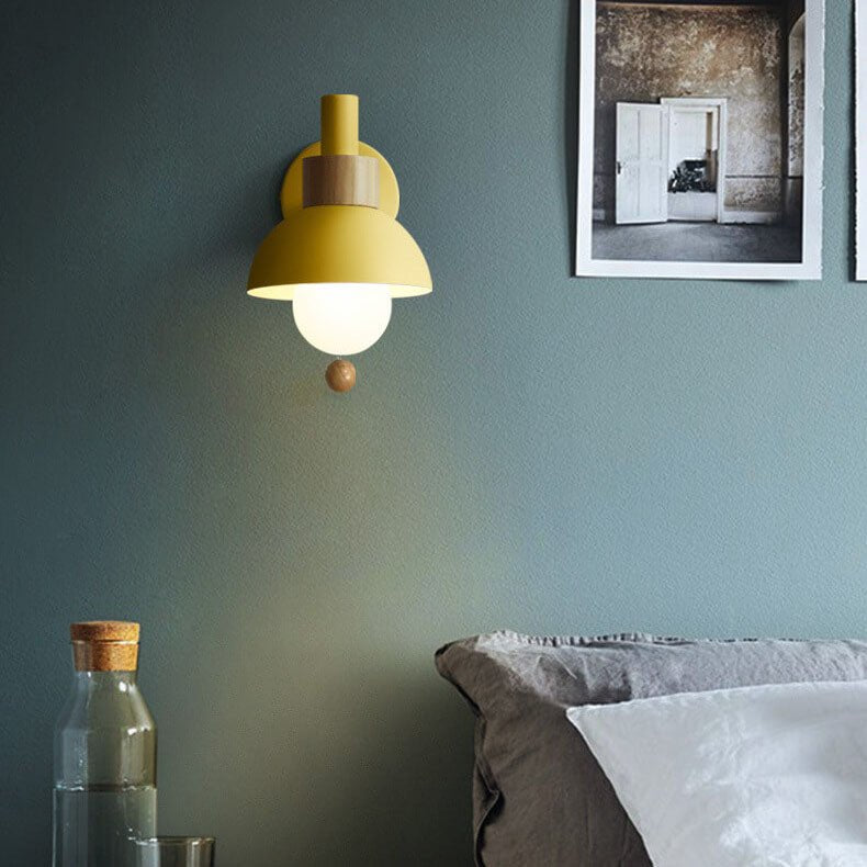 Skandynawska Szklana Lampa Ścienna Kula Makaronikowa Kolorowa Detail