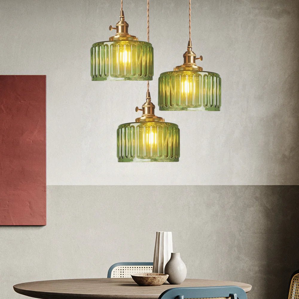 Szklana Lampa Wisząca Vintage Ryflowany Klosz Złote Wykończenie Lifestyle
