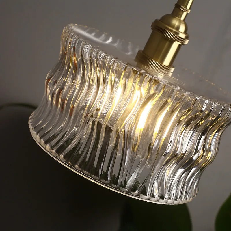 Szklana Lampa Wisząca Vintage Ryflowany Klosz Złote Wykończenie View 11