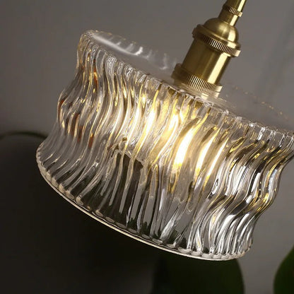 Szklana Lampa Wisząca Vintage Ryflowany Klosz Złote Wykończenie View 11