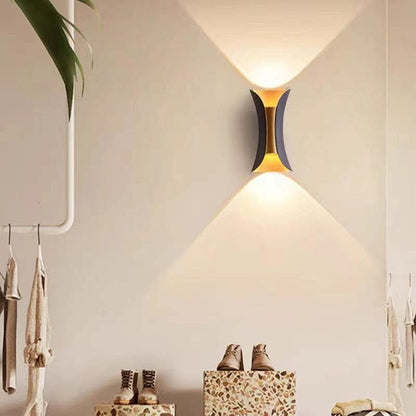 Zewnętrzna Wygięta Lampa Ścienna LED Klepsydra View 12